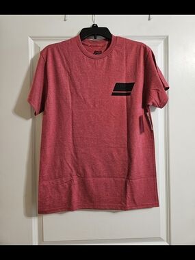 Men's M Abu Garcia Red Heather Crewneck T-Shirt with Logo